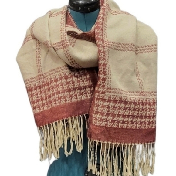 WOOL Blend Houndstooth Fringe Scarf - Picture 7 of 7